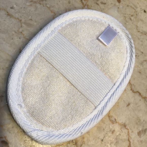 NWT Basin sliced to order artisan glycerin soap shoe inlay design & loofa - Picture 5 of 16